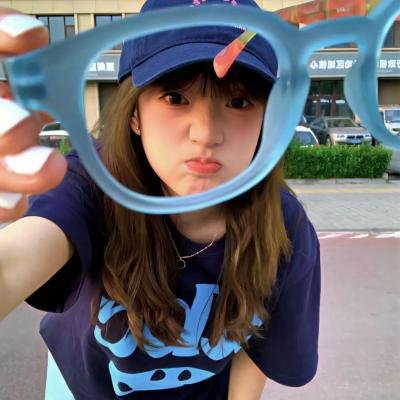 布劳涅森林的女人们