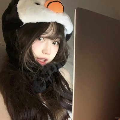 捆著你,困著我